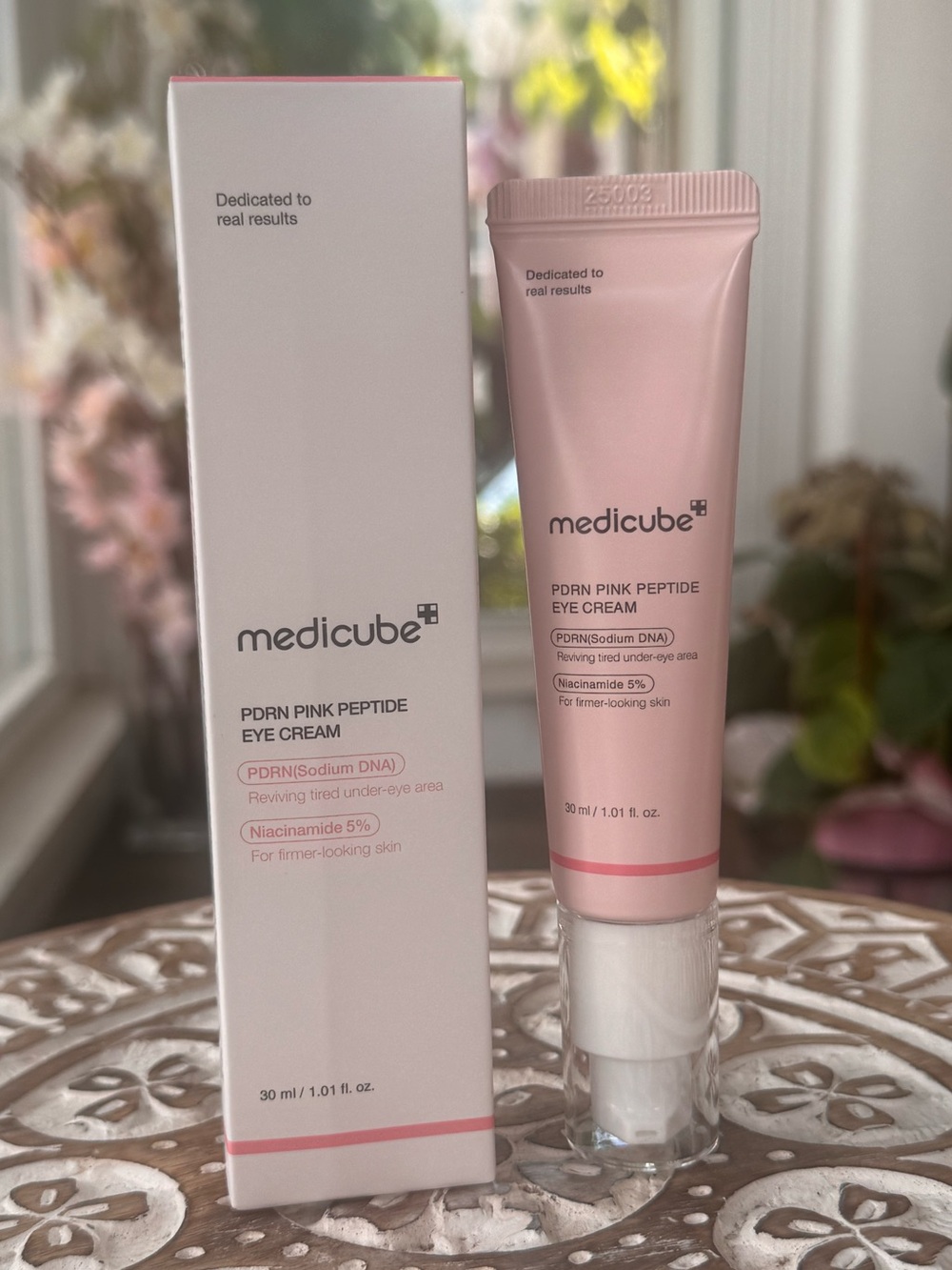 Medicube PDRN Pink Peptide Eye Cream 30ml Niacinamide 5% New